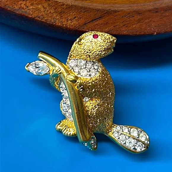 🖤RARE💕ATTWOOD Beaver 🦫 brooch